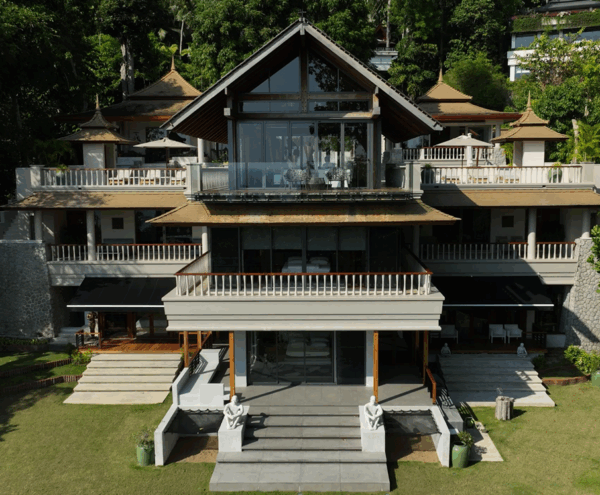 Villa in TRISARA, 2,400 m2