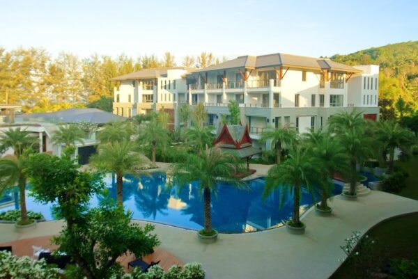 Apartment in Pearl of Naithon 242 m2